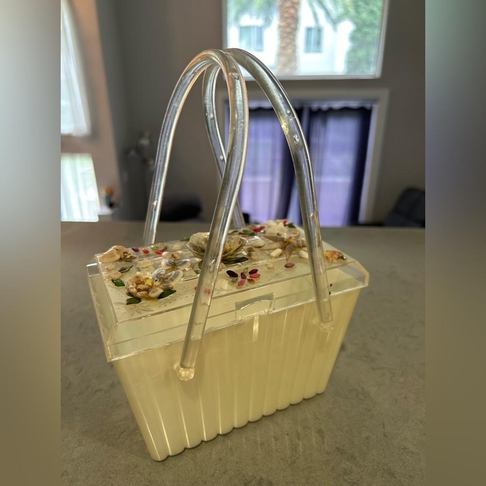 Rare mid century lucite bag with shell details